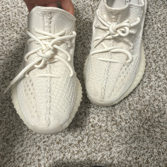 Shoes - Yeezy Sneakers (men Sizing)